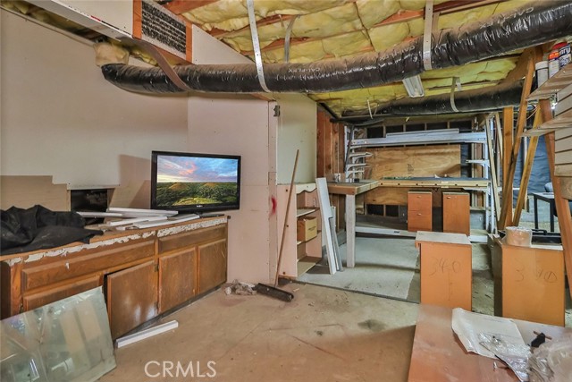 176 Pine Ridge Road, Crestline CA: https://media.crmls.org/medias/be2d9eb3-a569-4cb5-8ab0-baf9d42d6f3f.jpg