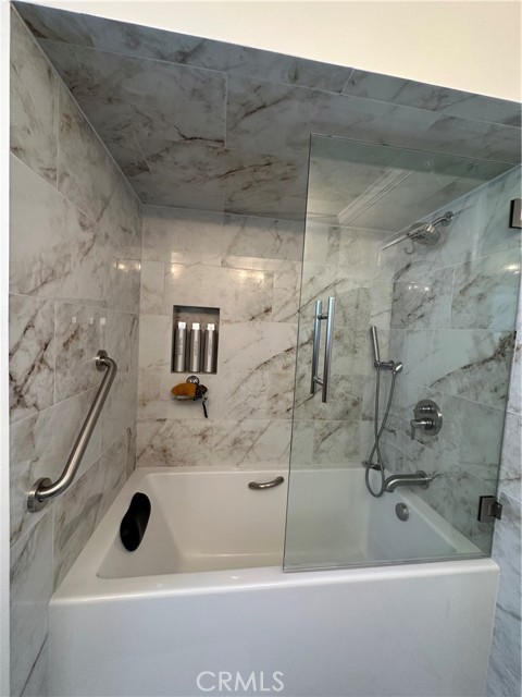 Front Image Thumbnail for CRSB26089144