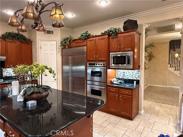 Detail Gallery Image 4 of 22 For 2119 Ridgeview Terrace, Signal Hill,  CA 90755 - 4 Beds | 5 Baths