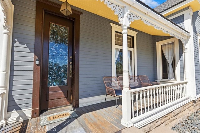 3820 Ridge Road, Riverside CA: https://media.crmls.org/medias/be2ff13e-122f-4202-ad27-7740d0c5d4df.jpg
