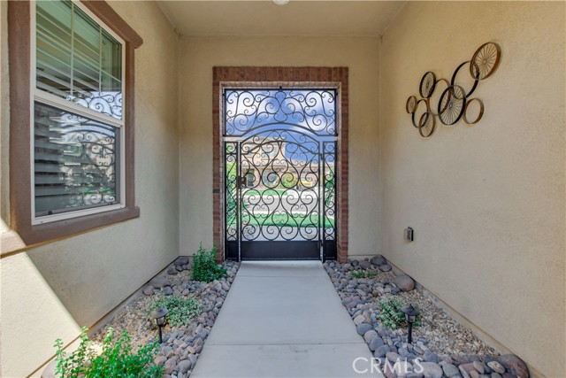 Detail Gallery Image 6 of 62 For 27879 Huron Ct, Menifee,  CA 92585 - 4 Beds | 2/1 Baths