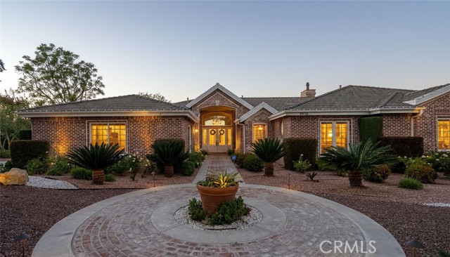 Detail Gallery Image 4 of 51 For 6872 Chartwell, Riverside,  CA 92506 - 5 Beds | 4/1 Baths