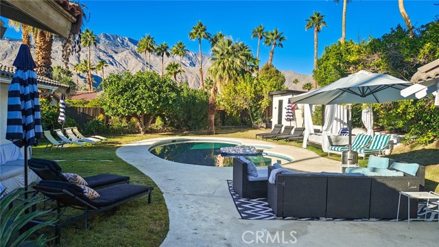 951 N Camino Condor, Palm Springs CA: https://media.crmls.org/medias/be30f5b7-be1e-45eb-be07-0f52331c1c06.jpg