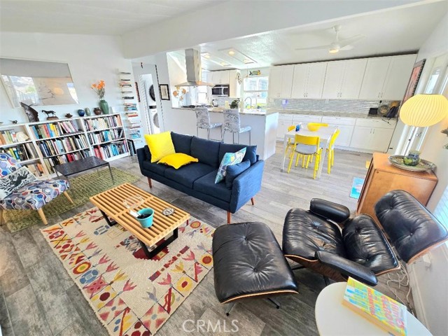 Detail Gallery Image 6 of 44 For 21752 Pacific Coast Hwy #13,  Huntington Beach,  CA 92646 - 3 Beds | 2 Baths