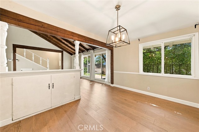 13047 Magnolia Boulevard photo 10