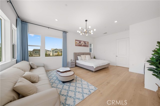 270 Sora, Irvine CA: https://media.crmls.org/medias/be32a1df-6693-4c6b-88db-707fa86f280c.jpg