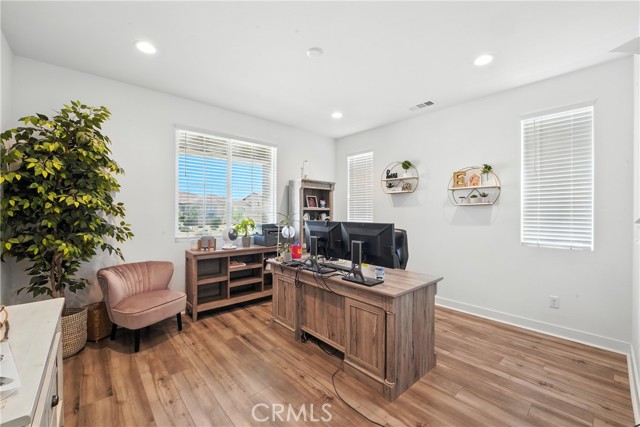3969 Eliopulos Ranch Drive, Palmdale CA: https://media.crmls.org/medias/be32faac-c4ab-4d1c-b1c0-63ec8f34c54c.jpg