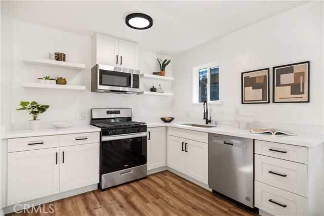 5536 Linden Avenue, Long Beach CA: https://media.crmls.org/medias/be331118-1d0e-491c-810e-08073ef71dab.jpg