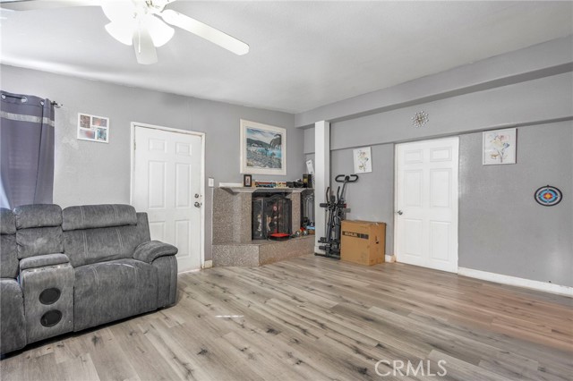 Detail Gallery Image 8 of 42 For 18325 El Molino, Bloomington,  CA 92316 - 3 Beds | 1 Baths