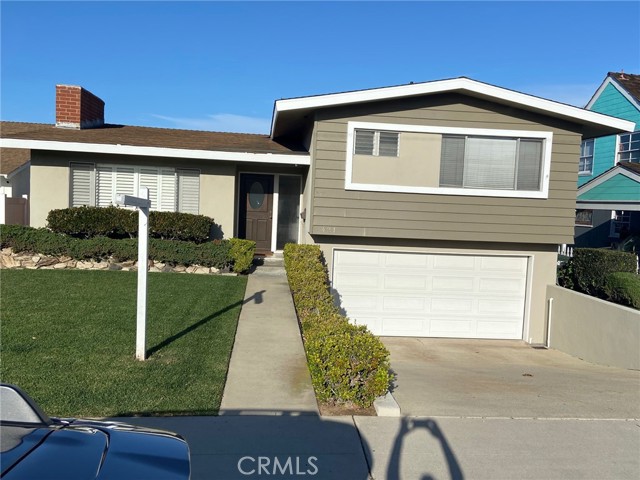 Detail Gallery Image 2 of 26 For 421 Avenue F, Redondo Beach,  CA 90277 - 3 Beds | 2 Baths