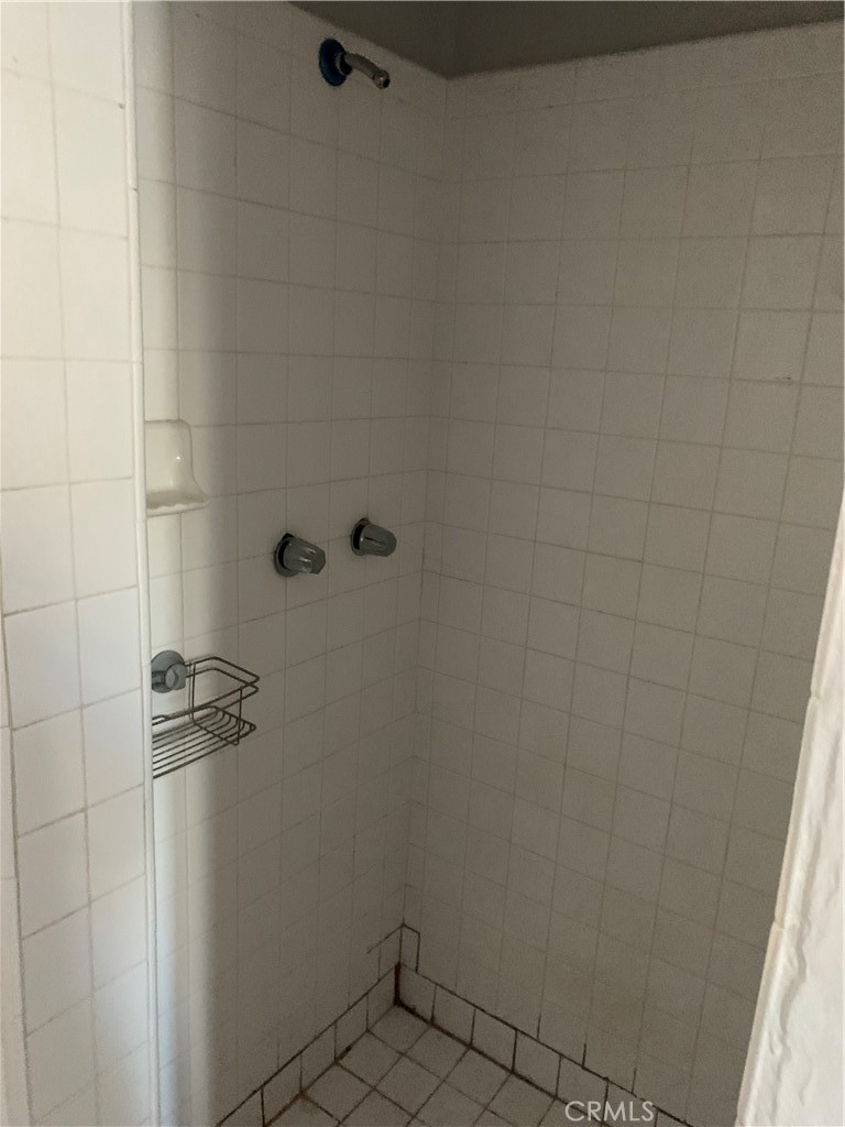 https://media.crmls.org/medias/be34c00f-0cdf-404a-ba57-d1ff8f3ac842.jpg?preset=X-Large