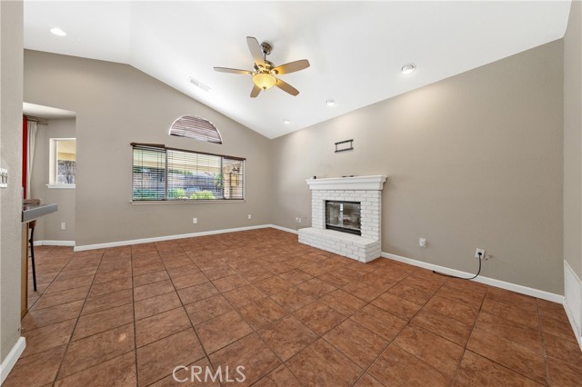 Detail Gallery Image 8 of 53 For 1279 Park, San Jacinto,  CA 92583 - 4 Beds | 2/1 Baths