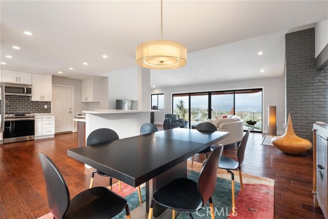 5088 San Jacinto Circle West, Fallbrook CA: https://media.crmls.org/medias/be36b46f-ec6b-4bc2-a296-75c1870354cc.jpg