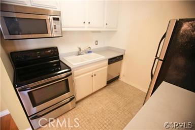 601 Prospect Avenue, Redondo Beach, California 90277, 1 Bedroom Bedrooms, ,1 BathroomBathrooms,Residential,Sold,Prospect,SB14050692