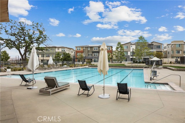 Detail Gallery Image 25 of 28 For 26957 Winding Trail Ct, Valencia,  CA 91381 - 3 Beds | 2 Baths