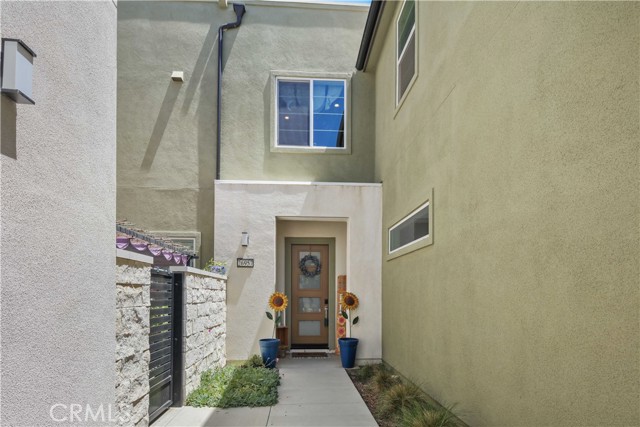 Detail Gallery Image 3 of 28 For 26957 Winding Trail Ct, Valencia,  CA 91381 - 3 Beds | 2 Baths