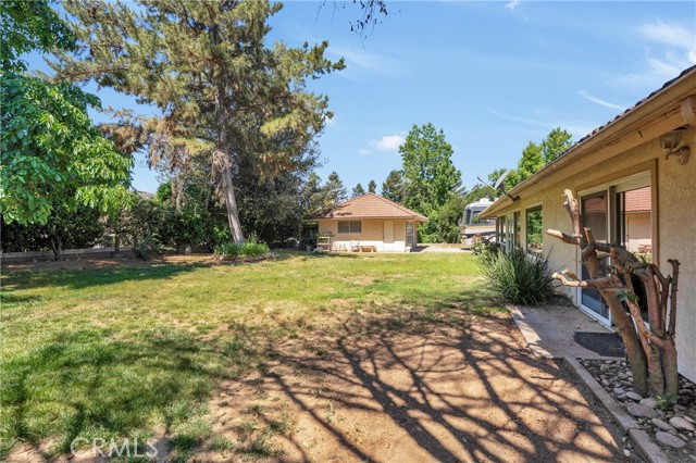 37581 Oak Mesa Drive, Yucaipa CA: https://media.crmls.org/medias/be37fe07-1d74-41f7-be89-4a5717ce508b.jpg