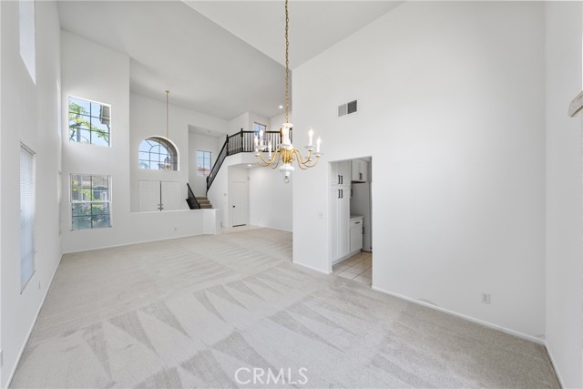 Image 10 of 40 For 39323 Corte Alisos