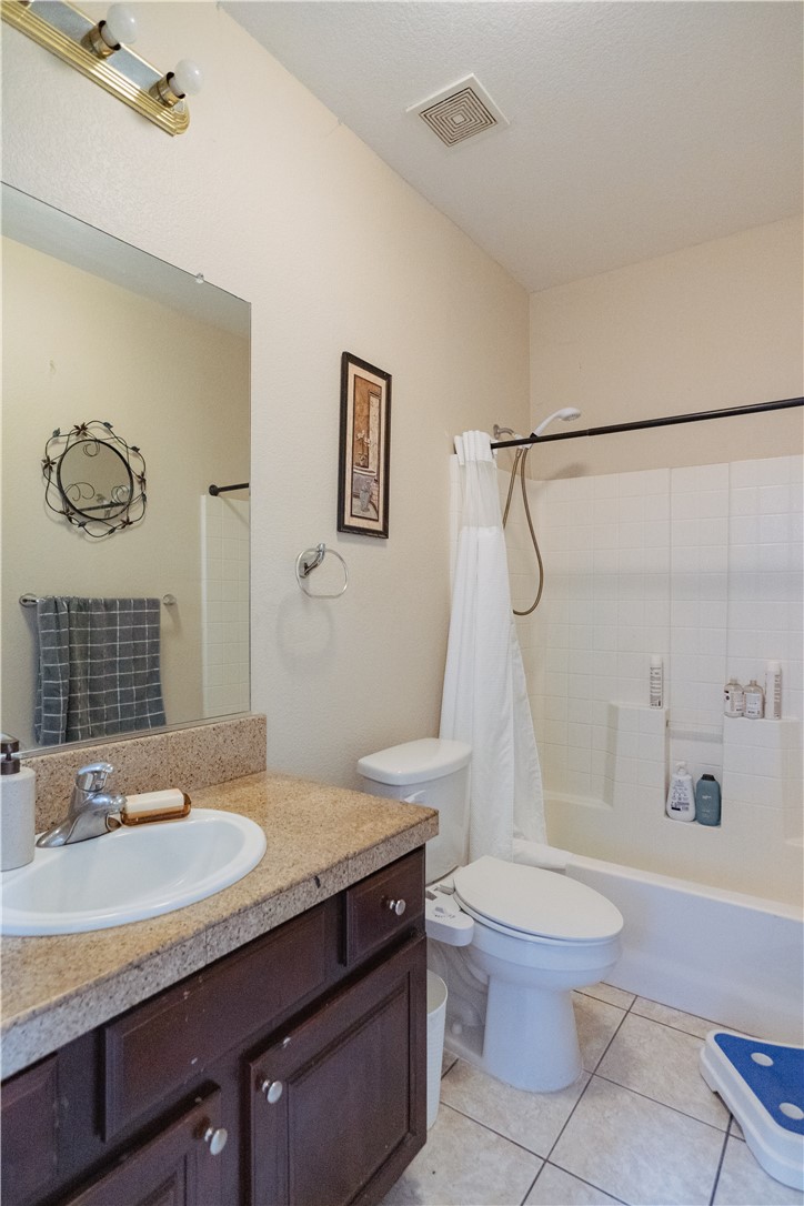 Detail Gallery Image 9 of 24 For 2212 Pan Shell Ct, Modesto,  CA 95356 - 5 Beds | 4 Baths