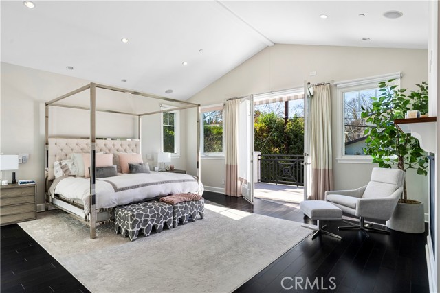 Detail Gallery Image 25 of 45 For 4151 Greenbush Ave, Sherman Oaks,  CA 91423 - 5 Beds | 6 Baths