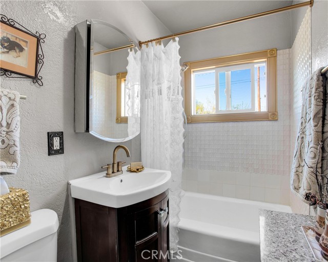 Detail Gallery Image 18 of 38 For 61961 Aster Pl, Joshua Tree,  CA 92252 - 2 Beds | 1 Baths