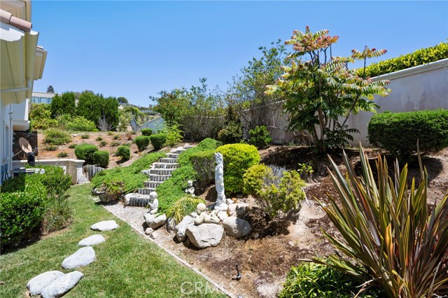 Detail Gallery Image 12 of 67 For 20 via Del Cielo, Rancho Palos Verdes,  CA 90275 - 4 Beds | 6 Baths