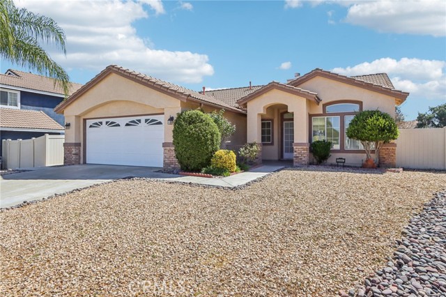 Detail Gallery Image 2 of 32 For 33097 Corte Ganso, Temecula,  CA 92592 - 3 Beds | 2 Baths