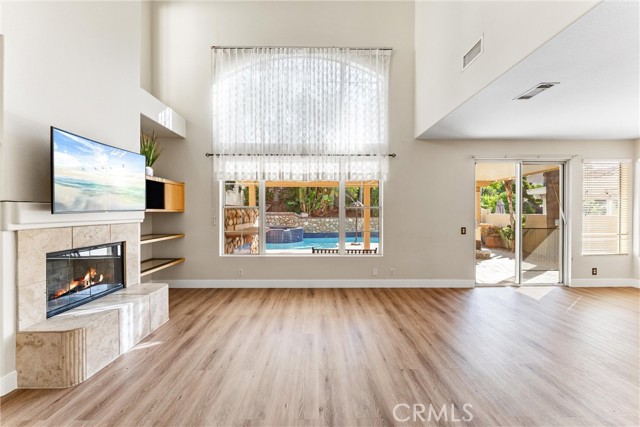4441 Foxrun Drive, Chino Hills CA: https://media.crmls.org/medias/be3b0c30-dcee-4442-89df-f9d3f25fc4b2.jpg
