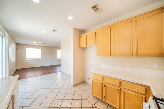 26108 Arabian Court, Moreno Valley CA: https://media.crmls.org/medias/be3b538c-1ad2-4224-a30c-473a2c084ffe.jpg