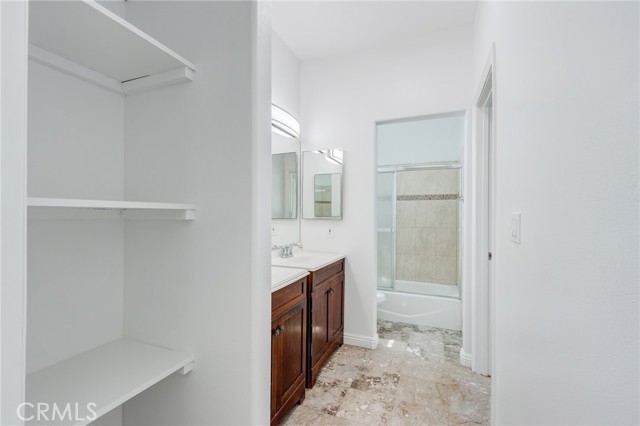 35050 Margo Road, Lake Elsinore CA: https://media.crmls.org/medias/be3bd486-e8c3-41e8-94e6-5c86191daf33.jpg
