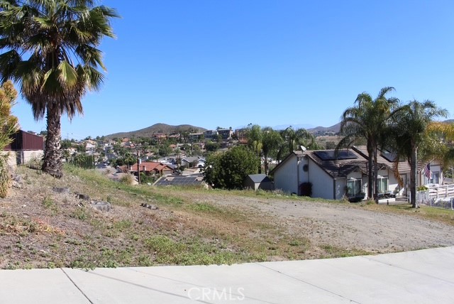 Detail Gallery Image 3 of 7 For 22747 Inspiration Point, Canyon Lake,  CA 92587 - – Beds | – Baths