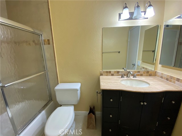 Detail Gallery Image 9 of 10 For 1910 W Palmyra Ave #133,  Orange,  CA 92868 - 2 Beds | 1/1 Baths