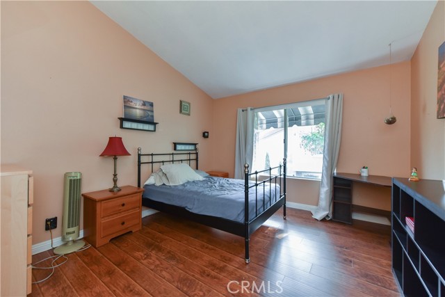 145 Stanford Court, Irvine CA: https://media.crmls.org/medias/be3c3f27-ad51-47c5-b14a-92adcbcf5322.jpg