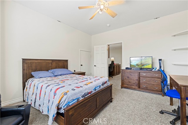 Detail Gallery Image 35 of 66 For 22020 Gold Canyon, Saugus,  CA 91390 - 5 Beds | 3/1 Baths