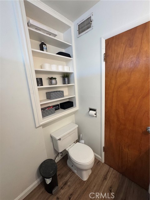 1004 Paloma Street, Bakersfield CA: https://media.crmls.org/medias/be3e7cdf-74cd-4318-8b1a-45b0c2c80b1a.jpg