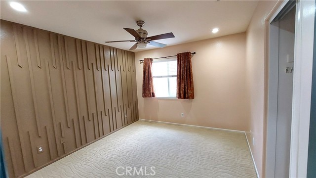 21107 Oakleaf Canyon Drive, Newhall CA: https://media.crmls.org/medias/be3ec0f8-80fb-4d4d-b037-0690fc24a6a5.jpg