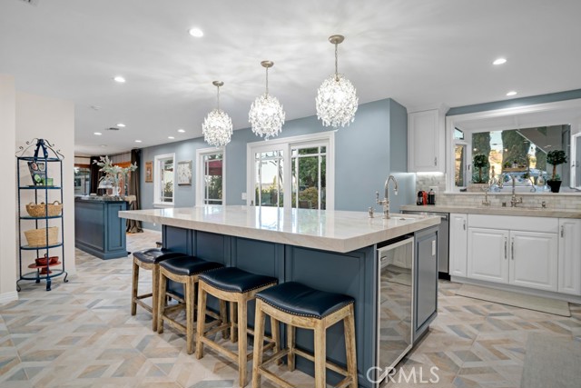 Detail Gallery Image 6 of 31 For 24630 Kittridge St, West Hills,  CA 91307 - 5 Beds | 3 Baths