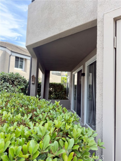 Detail Gallery Image 9 of 22 For 48 Baycrest Ct, Newport Beach,  CA 92660 - 2 Beds | 2 Baths