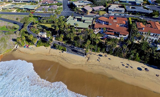 Detail Gallery Image 6 of 21 For 2495 Riviera Dr, Laguna Beach,  CA 92651 - 5 Beds | 6/3 Baths