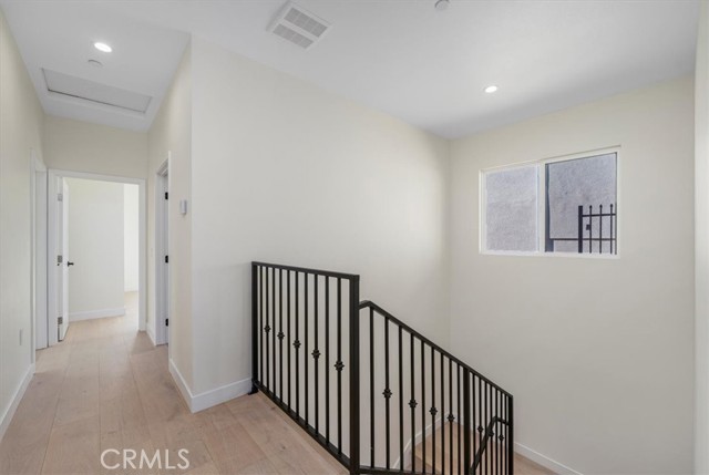 3722 Lomitas Drive, Los Angeles CA: https://media.crmls.org/medias/be402abc-665e-4f5f-a854-3f880bd719d5.jpg