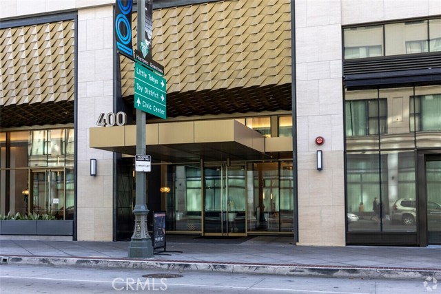 400 S Broadway, Los Angeles CA: https://media.crmls.org/medias/be407050-8dca-4342-97ee-fc7eafb21725.jpg