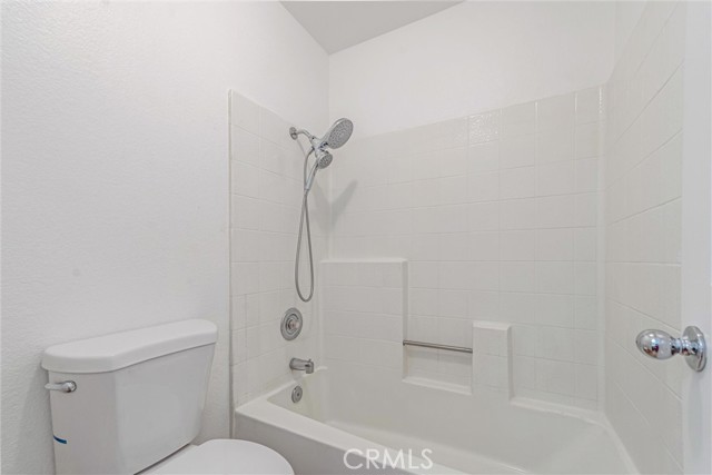29608 Bright Spot Road, Highland CA: https://media.crmls.org/medias/be413771-81fb-47e9-80fc-5f3a90a1ea39.jpg