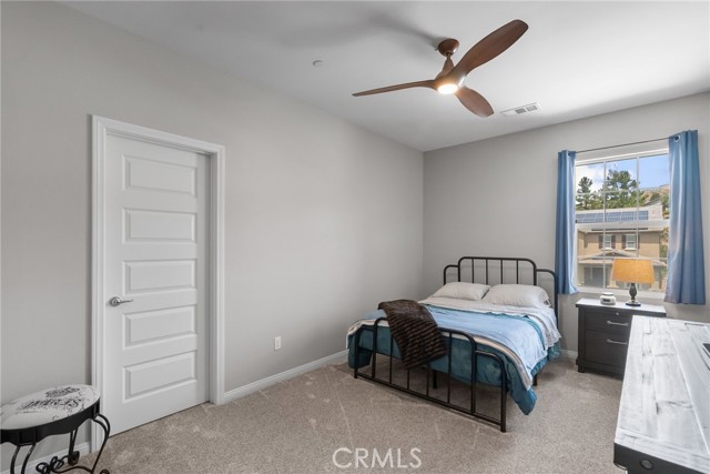 19512 Griffith Drive, Saugus CA: https://media.crmls.org/medias/be4139b4-70a4-4777-9246-a3dc50674657.jpg