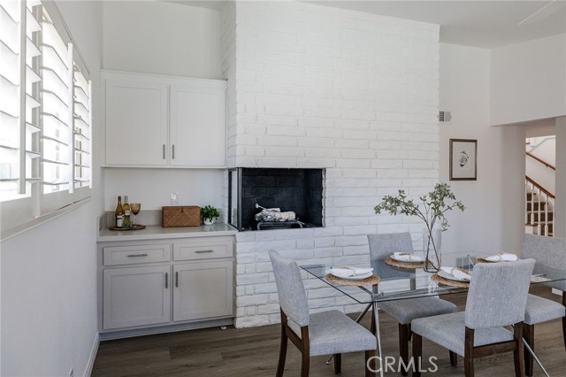 23532 Carlow Road, Torrance CA: https://media.crmls.org/medias/be41cf90-0502-42b5-8f99-a75d425dc807.jpg