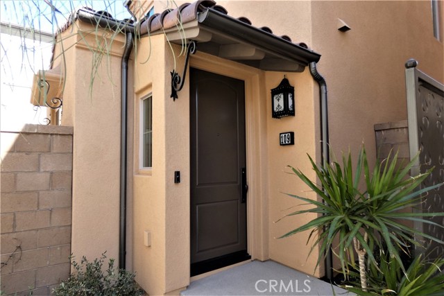 109 Anthology Irvine, California Brand new detached condo plan 2 at Montara in Portola Springs. You will be the first person to live in this house. Bright and light open floor plan with 3 bedrooms and a bonus room. Private courtyard. Stainless steel appliances and walk-in pantry with a lot of storage space in the beautiful kitchen. Upgraded quartz counter top and island. Both bathrooms are with two sink vanity. Walk-in closet in master bedroom. Recessed lights with dimmable switches in all rooms. High end wood shutter to be installed throughout the house. Attached 2 car garage. Other awesome upgrades include Quiet Cool whole house fan, Ring doorbell, whole house WiFi booster station, timer vent in laundry room and smart garage door control. Community amenities include parks with Jr. Olympic pool, Jacuzzi, BBQ Grill, kids play grounds, tennis courts, mini golf, basketball court etc. Next to Portola Springs Elementary school. Portola High school is also nearby. Great Park is just cross the street. Minutes away from Irvine Spectrum. Close to freeway entrance and shopping center. 20 minutes to UCI, John Wayne airport, South Coast Plaza, beach, etc. Pets are fine with pet deposits and size restriction upon owner approval. Brand new high end Samsung washer, dryer and extra large capacity side by side refrigerator included.