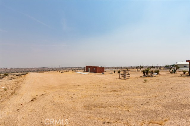 23833 Rancho Street, Apple Valley CA: https://media.crmls.org/medias/be426566-6edc-4bdf-b1f4-c309fdfd5960.jpg