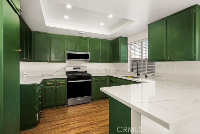 Detail Gallery Image 9 of 18 For 13410 Crystal Springs, Corona,  CA 92883 - 3 Beds | 2/1 Baths