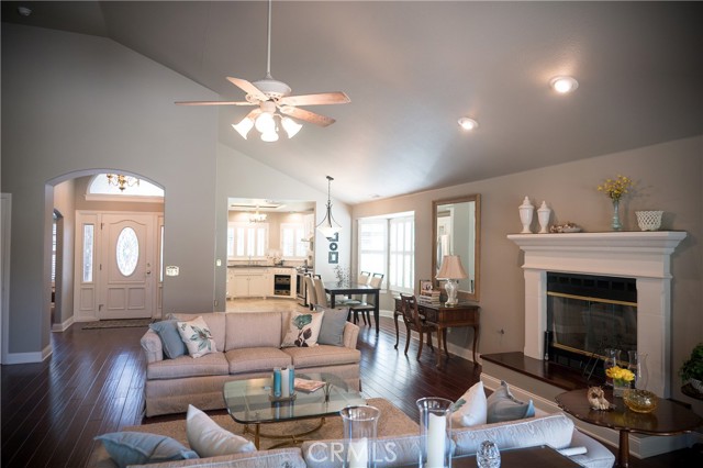 Detail Gallery Image 8 of 42 For 3 West Loop, Madera,  CA 93637 - 3 Beds | 2 Baths