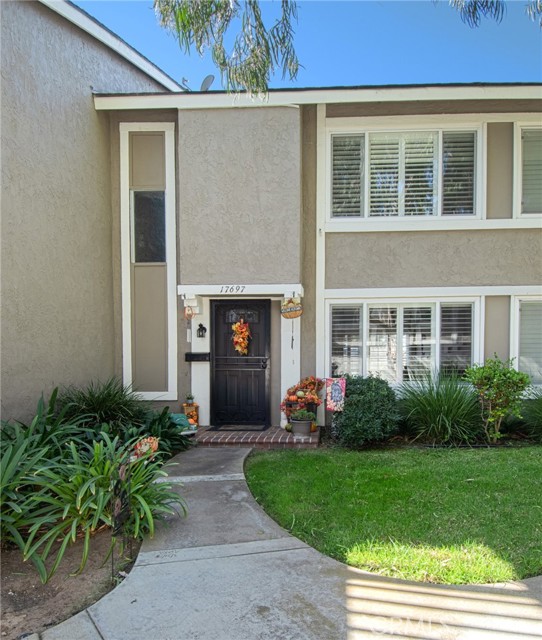 Detail Gallery Image 2 of 21 For 17697 Brittany Ln #73,  Huntington Beach,  CA 92647 - 2 Beds | 1 Baths