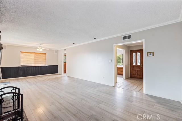 Detail Gallery Image 11 of 45 For 11419 Caern Ave, Tujunga,  CA 91042 - 3 Beds | 2 Baths